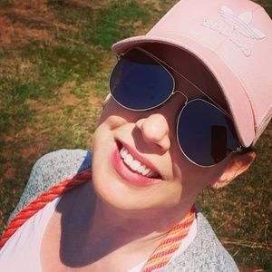 Meet your Posher, Vikkie